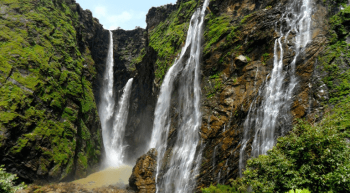 Best Adults-Only Luxury Resorts for Couples Planning a Romantic Getaway